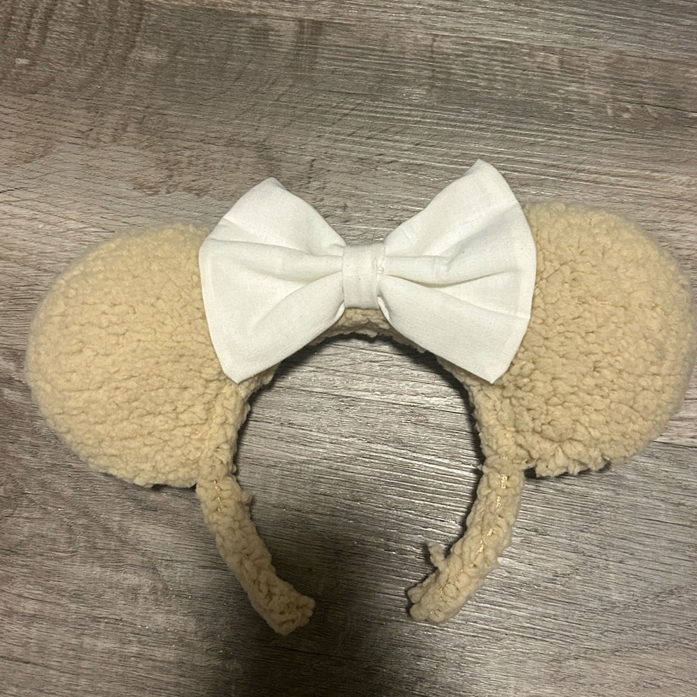 Sherpa Minnie ears